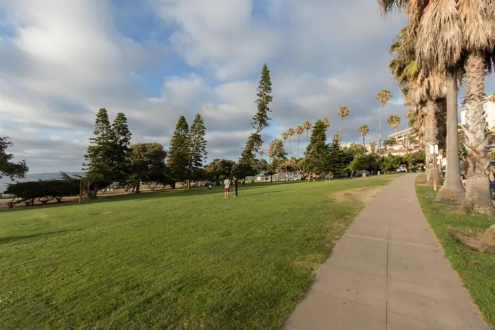 1039 Coast Blvd E, La Jolla, California 92037