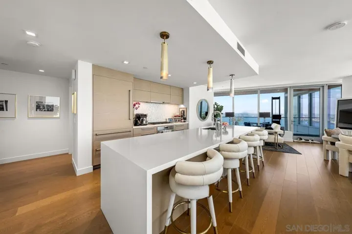 888 W E St 3201, San Diego, California 92101