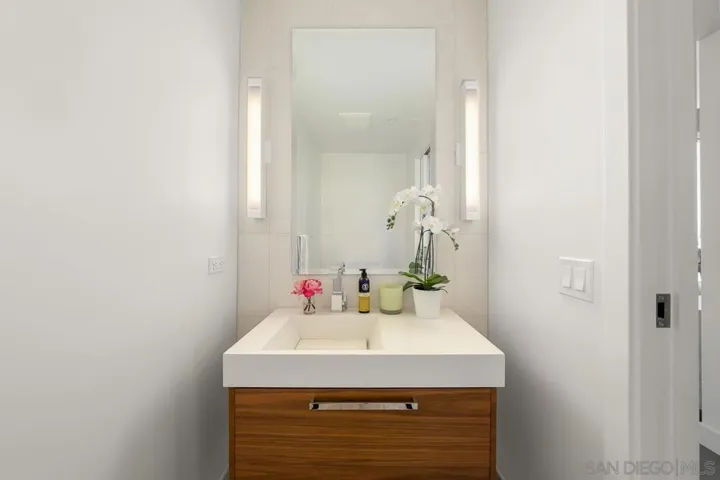 888 W E St 3201, San Diego, California 92101