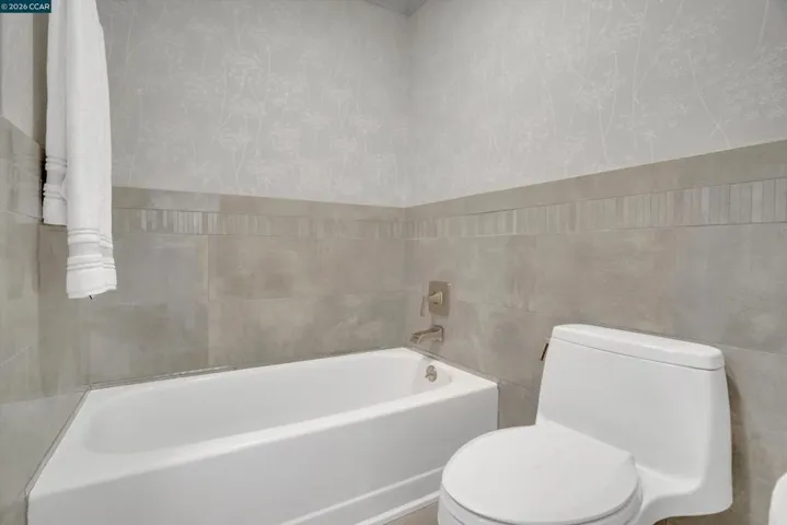 5030 Valley Crest Dr 85, Concord, California 94521
