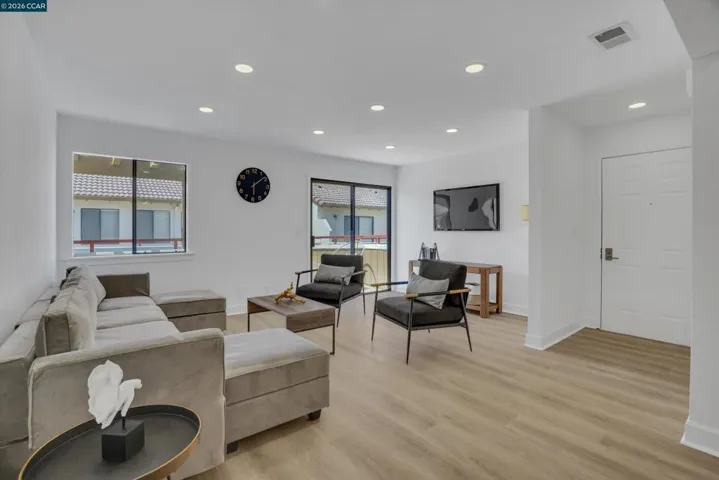 5030 Valley Crest Dr 85, Concord, California 94521