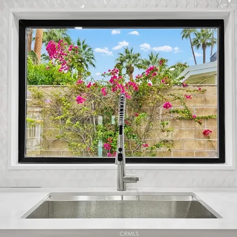 1523 E San Lorenzo, Palm Springs, California 92264