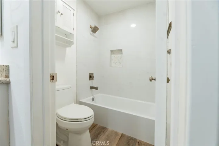 6275 Canoga 61, Woodland Hills, California 91367
