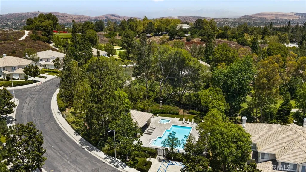 Community Pool and Spa