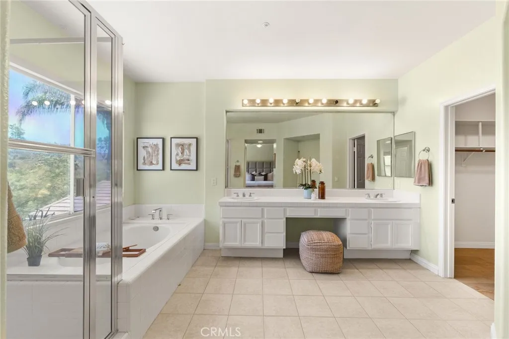 Extra large primary bathroom