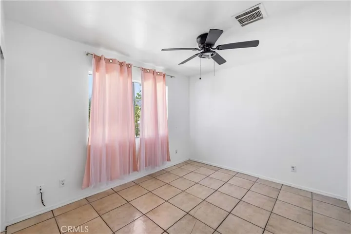 38442 3rd St E E, Palmdale, California 93550