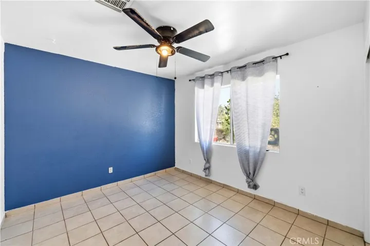 38442 3rd St E E, Palmdale, California 93550