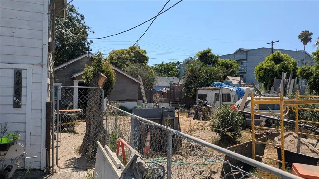 946 S Ash, Inglewood, California 90301 — photo 4
