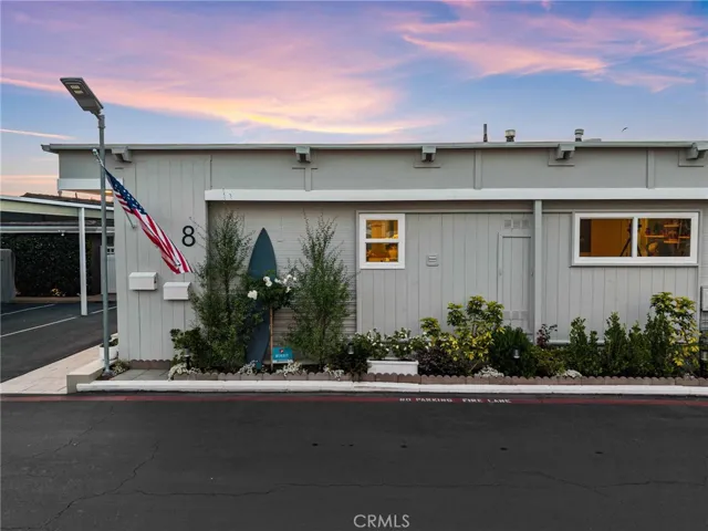 8 Saratoga, Newport Beach, California 92660