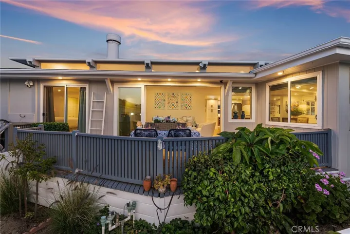 8 Saratoga, Newport Beach, California 92660