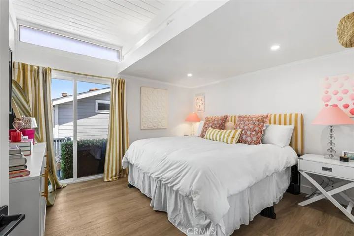 8 Saratoga, Newport Beach, California 92660