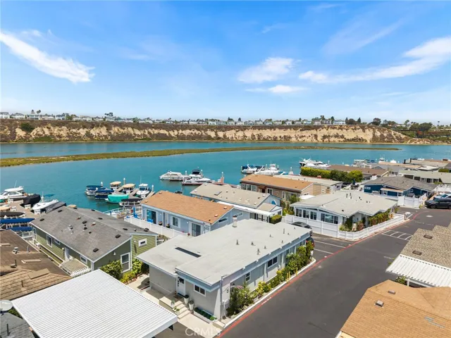 8 Saratoga, Newport Beach, California 92660