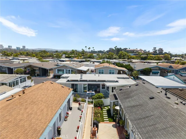 8 Saratoga, Newport Beach, California 92660