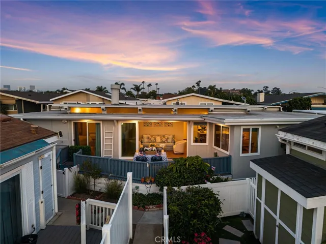 8 Saratoga, Newport Beach, California 92660