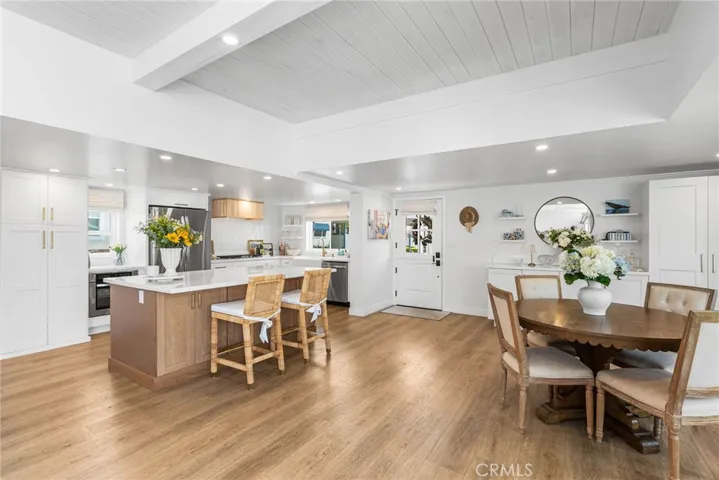 8 Saratoga, Newport Beach, California 92660