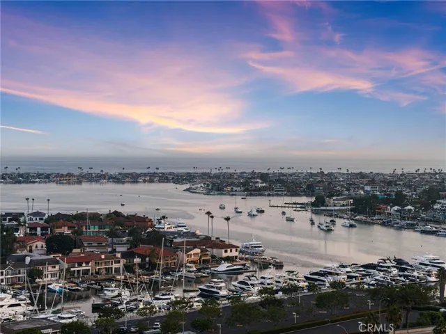 8 Saratoga, Newport Beach, California 92660