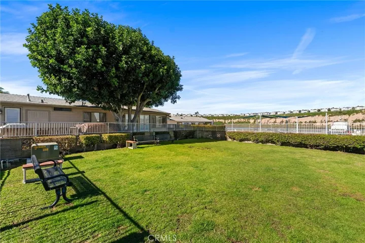8 Saratoga, Newport Beach, California 92660