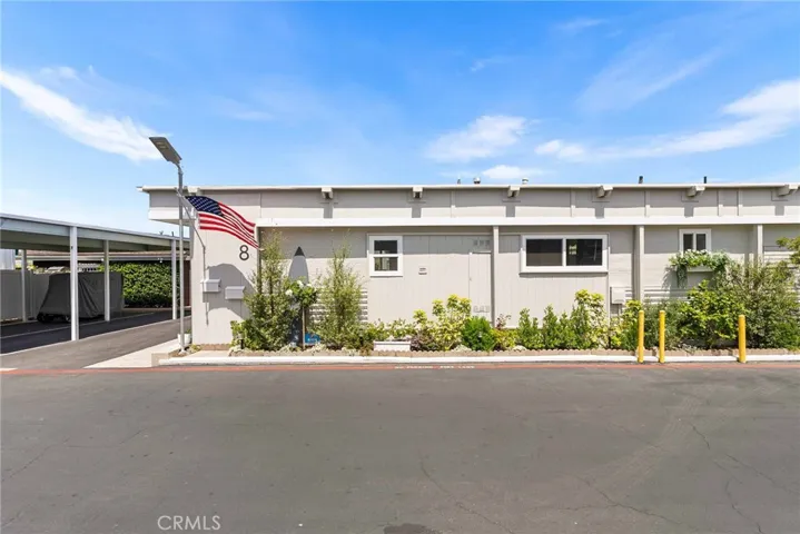 8 Saratoga, Newport Beach, California 92660