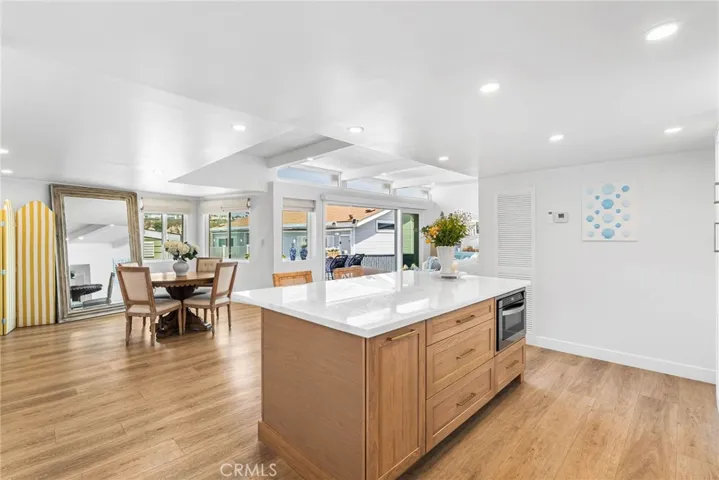 8 Saratoga, Newport Beach, California 92660