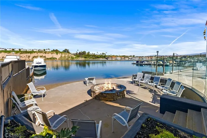 8 Saratoga, Newport Beach, California 92660
