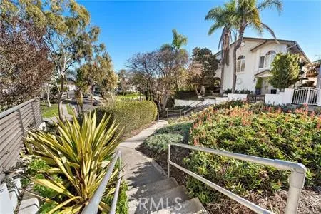 322 Jasmine Avenue, Corona Del Mar, California 92625