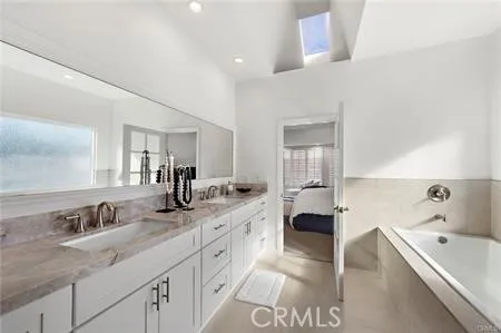 322 Jasmine Avenue, Corona Del Mar, California 92625