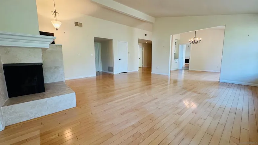 8223 Caminito Locayo, La Jolla, California 92037