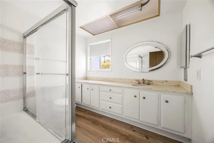 Upstairs Hall Bath #2