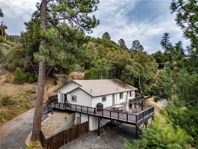 51591 Ponderosa Way, Oakhurst, California 93644