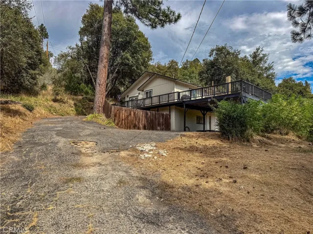 51591 Ponderosa Way, Oakhurst, California 93644