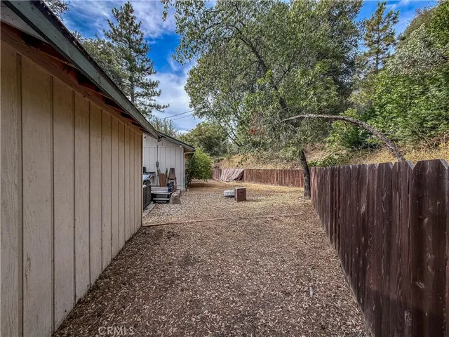 51591 Ponderosa Way, Oakhurst, California 93644