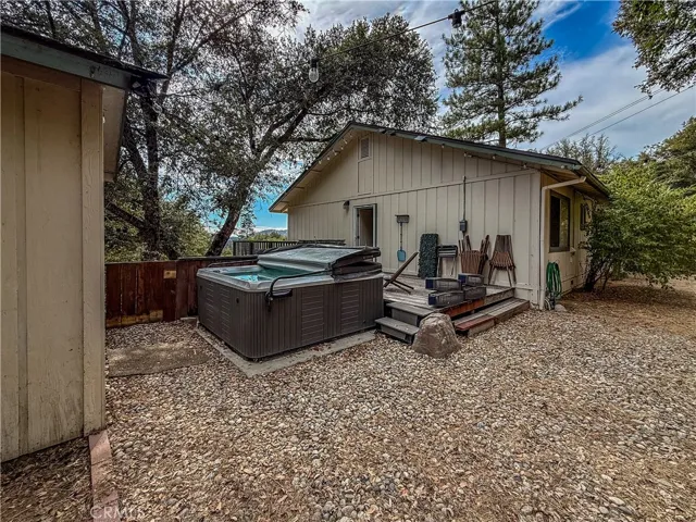 51591 Ponderosa Way, Oakhurst, California 93644