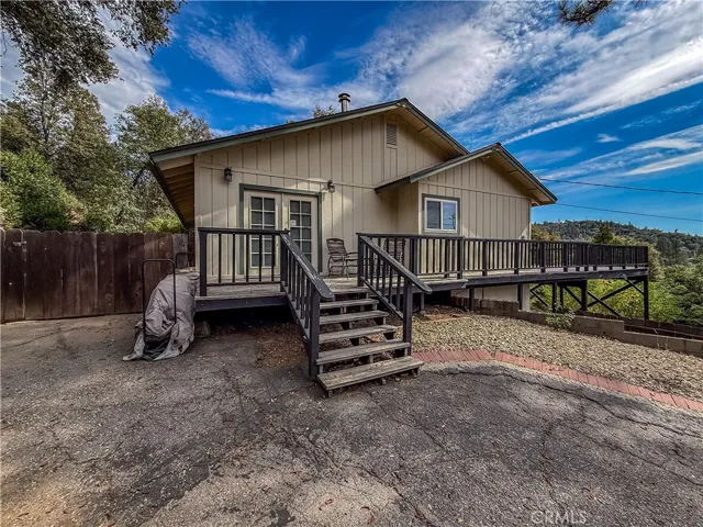 51591 Ponderosa Way, Oakhurst, California 93644