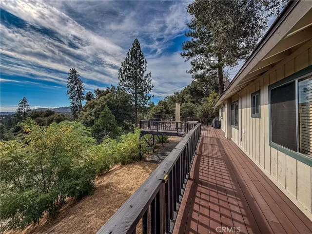 51591 Ponderosa Way, Oakhurst, California 93644