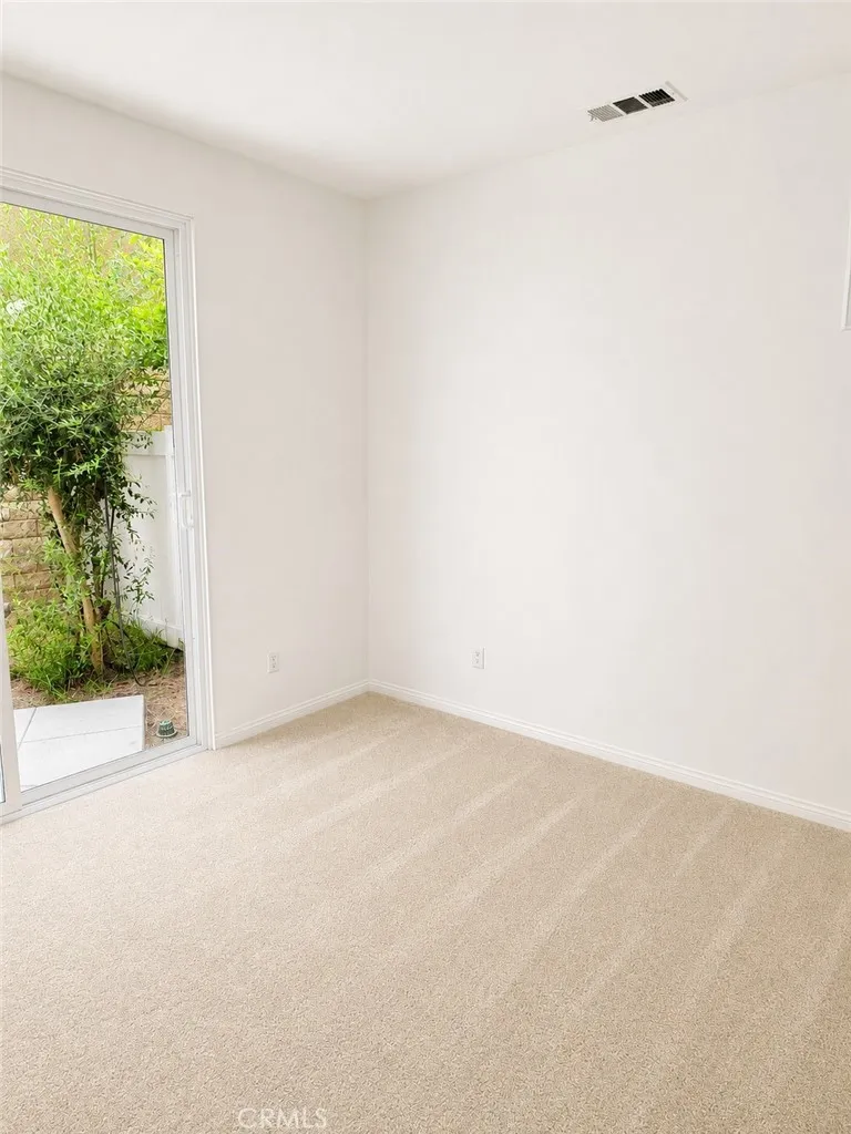 1507 Mission, Los Angeles, California 90047 — photo 5