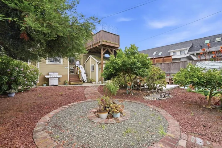 575 Myrtle Street, Half Moon Bay, California 94019