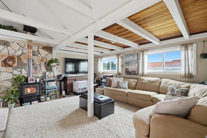 575 Myrtle Street, Half Moon Bay, California 94019