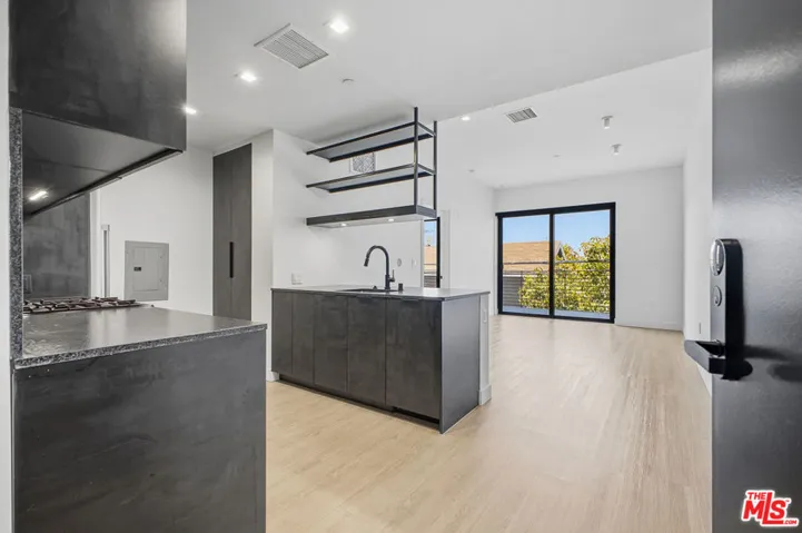10700 Tabor Street 220, Los Angeles, California 90034