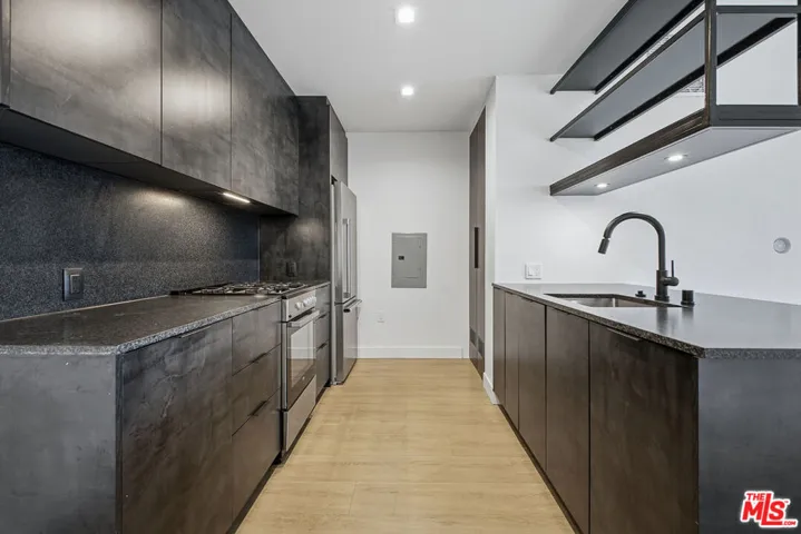 10700 Tabor Street 220, Los Angeles, California 90034