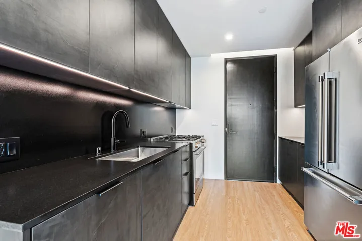 3667 Keystone Avenue 533, Los Angeles, California 90034