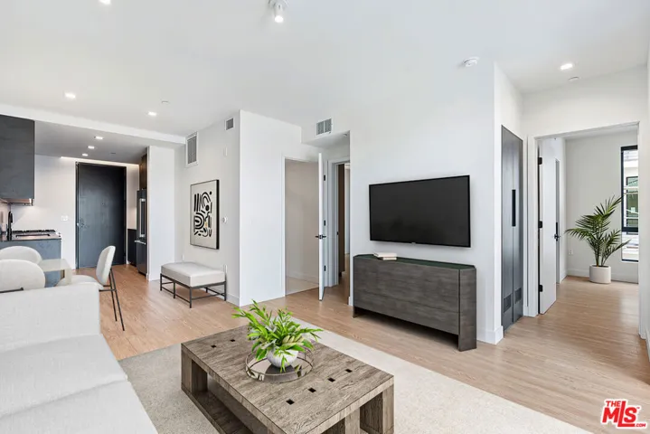 3667 Keystone Avenue 533, Los Angeles, California 90034