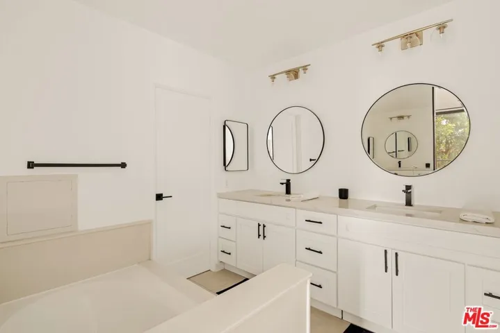 4600 Glencoe Avenue 2, Los Angeles, California 90292