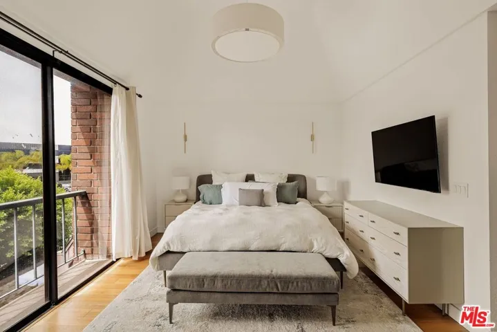 4600 Glencoe Avenue 2, Los Angeles, California 90292