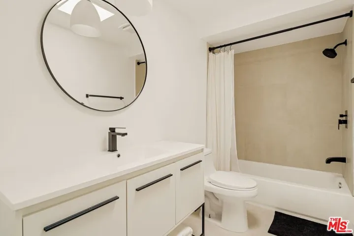 4600 Glencoe Avenue 2, Los Angeles, California 90292