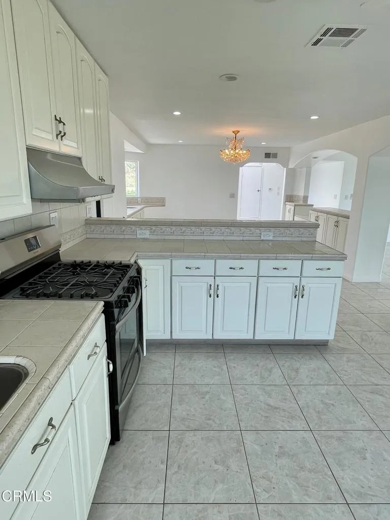1148 colina vis