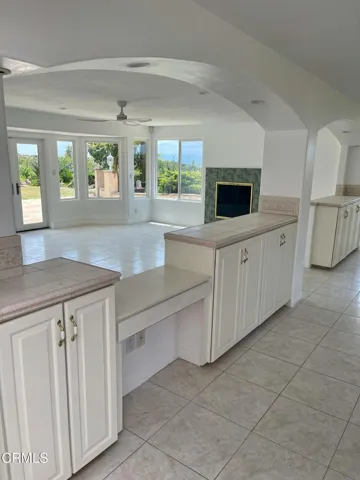 1148 colina vis