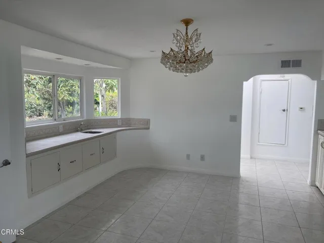 1148 colina vis