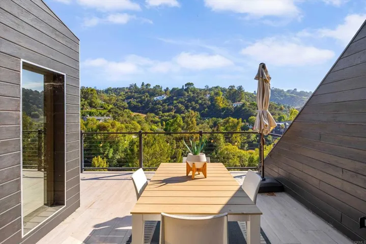 3866 Alta Mesa Drive, Studio City, California 91604