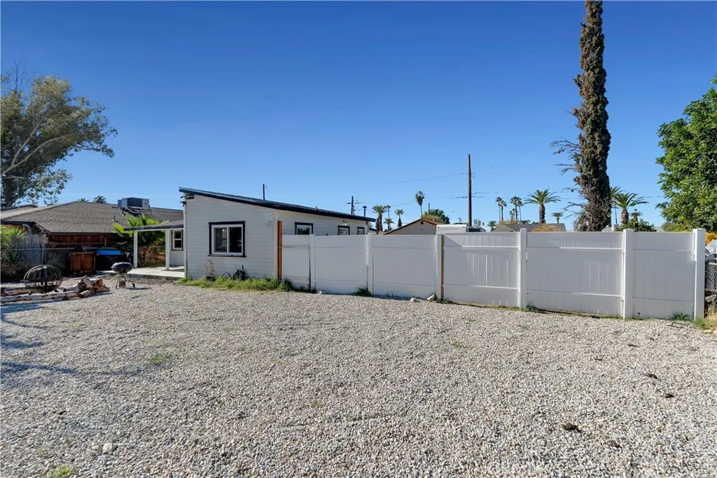 415 N Santa Fe, Hemet, California 92543 — photo 4