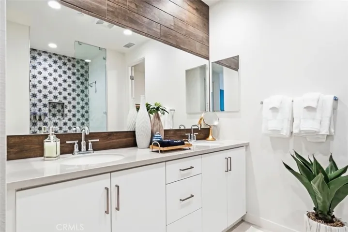 80389 Redstone, La Quinta, California 92253